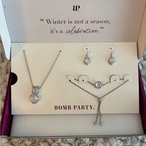 ✨ Bomb Party Winter Wonderland Glam Box Set – Necklace, Bracelet & Earrings